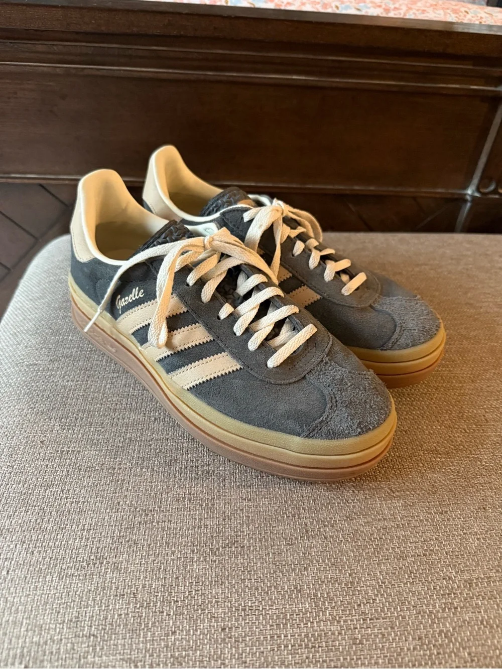 adidas Gazelle Womens Suede Platform Sneakers in Gray and Cream - Picture 2 of 6
